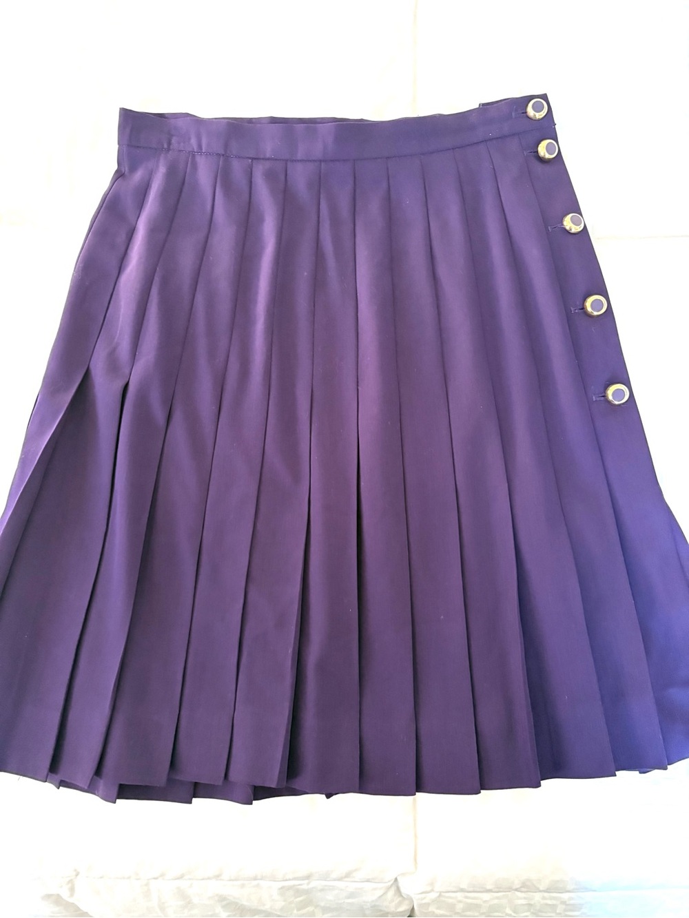 Escada  Women's Pleated Purple Skirt with Button Detail European size 40